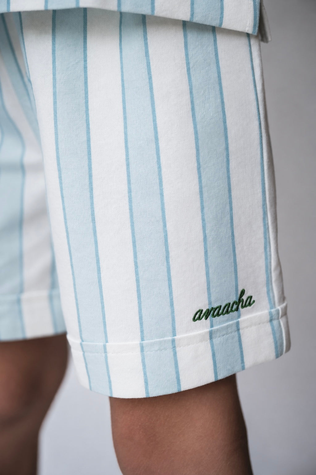 SKY STRIPES SHORTS